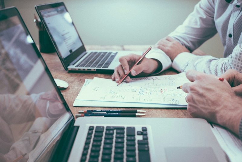 Commercial Contract Review and Drafting